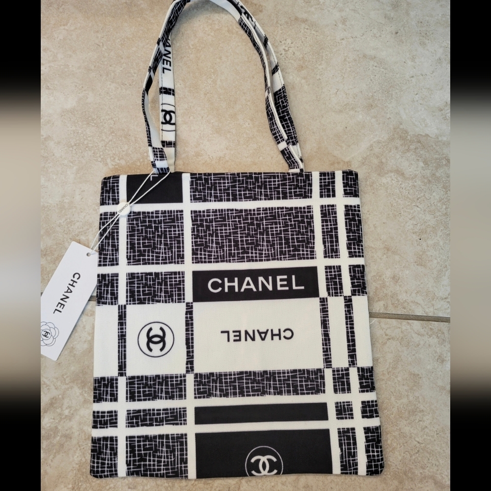 Chanel Black and White Tote Bag